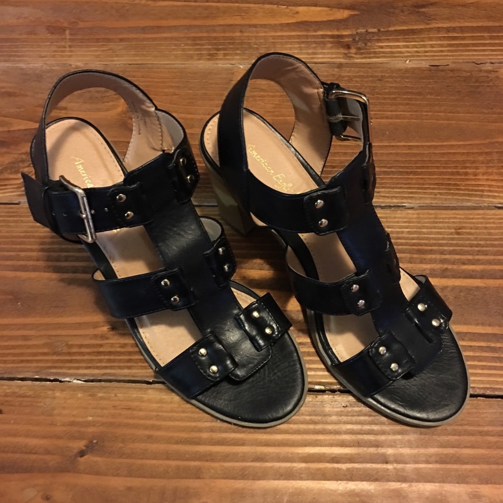 American Eagle heeled Sandler